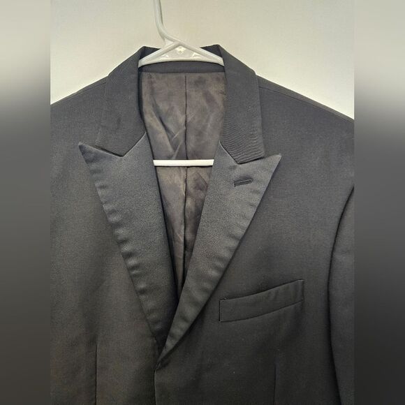 The BLK TUX - Picture 2 of 8